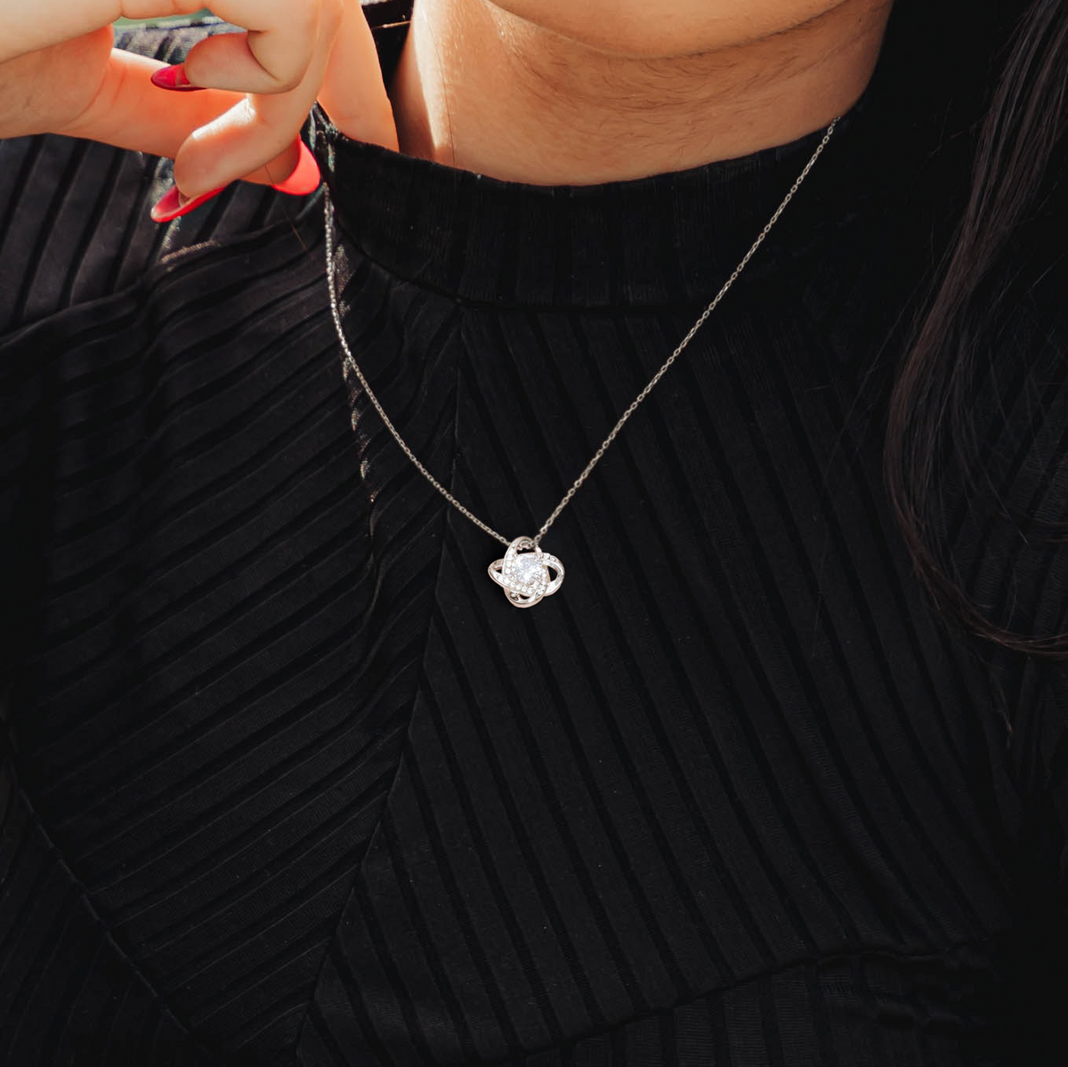 Luxury Red Rose Necklace Gift Box | Romantic Christmas Gift for Wife or Girlfriend