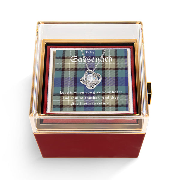 To My Sassenach – Love Knot Necklace & Preserved Rose Gift Box