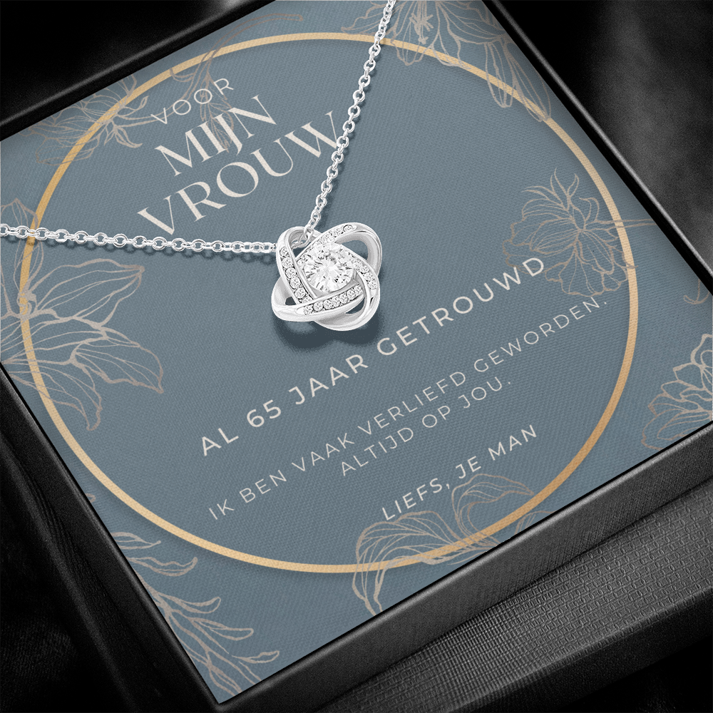 65 Love Knot Necklace