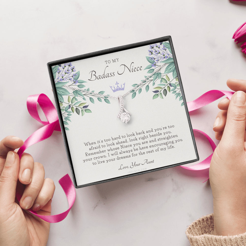 ALLURING BEAUTY Necklace, To My Badass Niece, Straighten Your Crown Necklace, Aunt Niece Necklace, Niece Birthday Gift, Niece Graduation Gift
