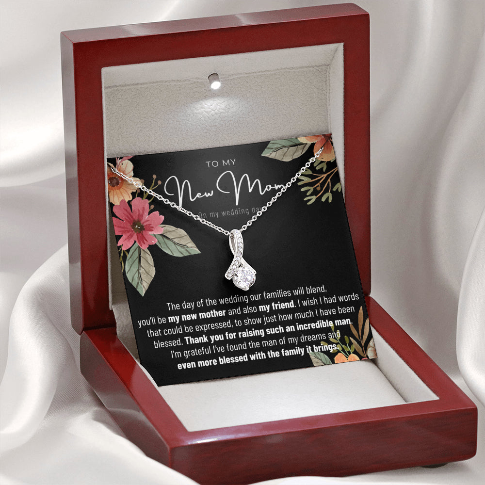 2 ALLURING BEAUTY Necklace