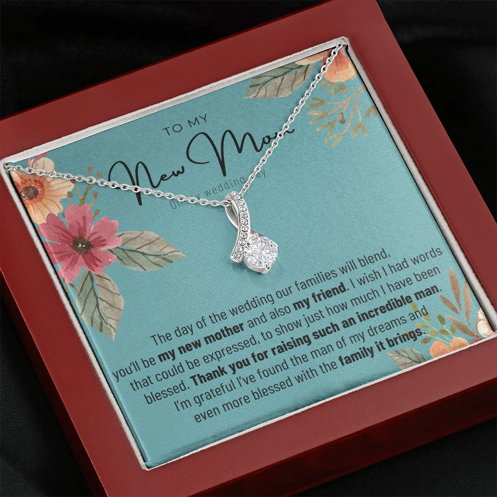 4 ALLURING BEAUTY Necklace