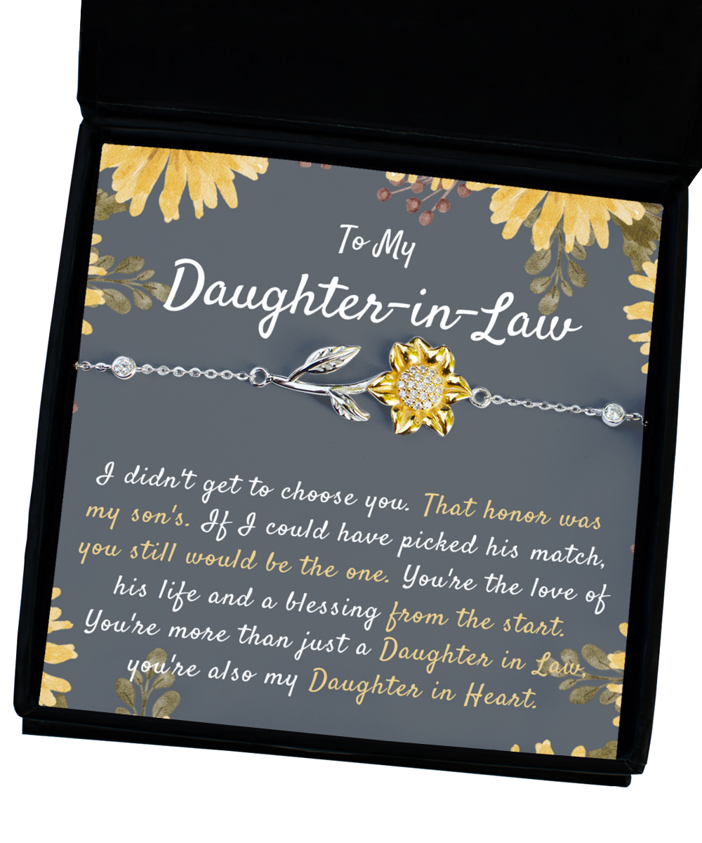 Daughter in Law Gifts Bracelet From Mother in Law To My Bonus Daughter in Law Honor Pendant Jewelry with Message Card and Gift Box Surprise Gift for Daughter in Law